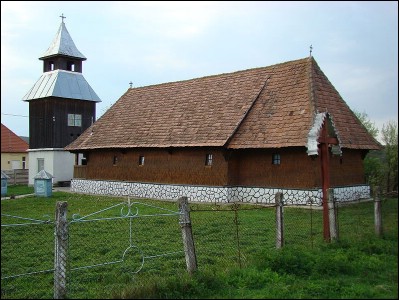 Lcauri de cult din Romnia; Biserica de lemn Sfinii Arhangheli; ; ; 1762, ref. cu adugiri ulterioare; 1762; ; Biseric de lemn; ortodox; Orthodox; orthodoxe; FRU; FRU; Alba; ; Arhiepiscopia Alba Iuliei; Mitropolia Clujului, Albei, Crianei i Maramureului; 