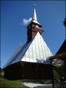 Lăcaşuri de cult din România; Biserica de lemn Sfinţii Arhangheli; ; ; sec. XVIII, adăugiri 1878; 1701; 1800; Biserică de lemn; ortodox; Orthodox; orthodoxe; LĂZEŞTI; VADU MOŢILOR; Alba; ; Arhiepiscopia Alba Iuliei; Mitropolia Clujului, Albei, Crişanei şi Maramureşului; 