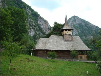 Lăcaşuri de cult din România; Mănăstirea Cuvioasa Paraschiva Subpiatră; Mănăstirea Subpiatră Sălciua; ; sec. XVIII,XIX; 1701; 1900; Mănăstire; ortodox; Orthodox; orthodoxe; SUB PIATRĂ; SĂLCIUA; Alba; Protoieria Alba Iulia; Arhiepiscopia Alba Iuliei; Mitropolia Clujului, Albei, Crişanei şi Maramureşului; 