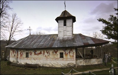 Lcauri de cult din Romnia; Biserica de lemn Sfinii ngeri; Biserica Borovinetii Vechi; ; 1869; 1869; ; Biseric de lemn; ortodox; Orthodox; orthodoxe; BOROVINETI; VALEA IAULUI; Arge; Protopopiatul Curtea de Arge; Episcopia Argeului; Mitropolia Munteniei i Dobrogei; 