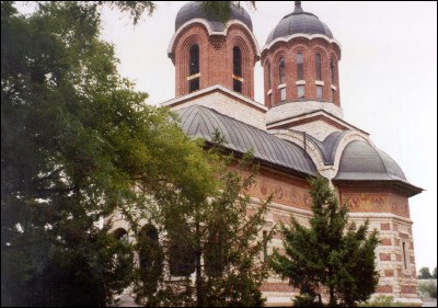 Lăcaşuri de cult din România; Biserica Adormirea Maicii Domnului,Sf. Prooroc Ilie; ; ; 1932; 1932; ; Biserică; ortodox; Orthodox; orthodoxe; COSTEŞTI; ; Argeş; Protoieria Costeşti; Episcopia Argeşului; Mitropolia Munteniei şi Dobrogei; 
