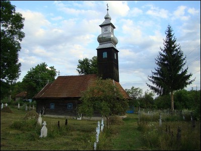 Lăcaşuri de cult din România; Biserica de lemn Sf. Arhangheli Mihail şi Gavril; ; ; 1860; 1860; 1864; Biserică de lemn; ortodox; Orthodox; orthodoxe; CRISTEŞTI; HĂLMAGIU; Arad; Protopopiatul Sebiş; Episcopia Aradului; Mitropolia Banatului; 