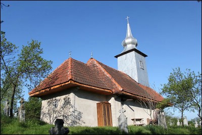 Lcauri de cult din Romnia; Biserica de lemn Schimbarea la Fa; ; ; sec. XVIII; 1701; 1800; Biseric de lemn; ortodox; Orthodox; orthodoxe; DUMBRVANI; BUNTETI; Bihor; Protopopiatul Ortodox romn Beiu; Episcopia Oradiei, Bihorului i Slajului; Mitropolia Clujului, Albei, Crianei i Maramureului; 