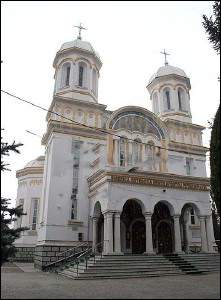 Lăcaşuri de cult din România; Biserica Sf.Apostoli Mihail şi Gavriil; Biserica Tractorul I, II, IV, V; ; ; ; ; Biserică; ortodox; Orthodox; orthodoxe; BRAŞOV; ; Braşov; Protopopiatul Braşov; Arhiepiscopia Sibiului; Mitropolia Ardealului, Covasnei şi Harghitei; 