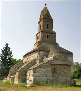 Lcauri de cult din Romnia; Biserica Sf. Nicolae; ; ; sec. XIII; adugiri sec. XV - XVII; 1201; 1300; Biseric; ortodox; Orthodox; orthodoxe; DENSU; DENSU; Hunedoara; Protopopiatul Haeg; Episcopia Arad; Mitropolia Banatului; 