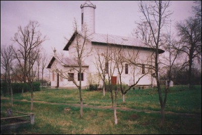 Lcauri de cult din Romnia; Biserica Sf. Treime; ; ; 1844; 1844; ; Biseric; ortodox; Orthodox; orthodoxe; BRTIA; AXINTELE; Ialomia; Protoieria Urziceni; Episcopia Sloboziei i Clrailor; Mitropolia Munteniei i Dobrogei; 
