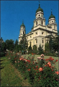 Lcauri de cult din Romnia; Biserica Sf. Nicolae Domnesc,Sf. Nicolae cel Bogat,Sf. Nicolae Gospod,Sf. Nicolae cel Mare; Paraclis metropolitan sau Mnstirea Sf. Nicolae Domnesc; ; 1884-1904, pe fundaiile celei din 1492; 1884; 1904; Biseric; ortodox; Orthodox; orthodoxe; IAI; ; Iai; Protopopiatul Iai I; Arhiepiscopia Iailor; Mitropolia Moldovei i Bucovinei; 