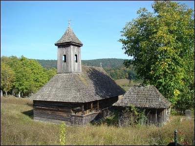 Lcauri de cult din Romnia; Biserica de lemn Sf. Arhangheli; ; ; 1824; 1824; ; Biseric de lemn; ortodox; Orthodox; orthodoxe; HRU; PNET; Mure; ; Arhiepiscopia Alba Iuliei; Mitropolia Clujului, Albei, Crianei i Maramureului; 