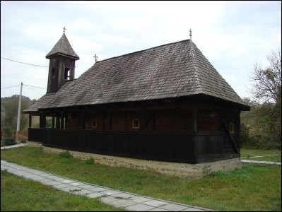 Lcauri de cult din Romnia; Biserica de lemn Sf. Arhangheli; ; ; sec. XVIII; 1701; 1800; Biseric de lemn; ortodox; Orthodox; orthodoxe; SNIOR; LIVEZENI; Mure; ; Arhiepiscopia Alba Iuliei; Mitropolia Clujului, Albei, Crianei i Maramureului; 