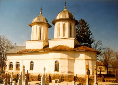 Lcauri de cult din Romnia; Biserica Adormirea Maicii Domnului; ; ; 1590; ref. n sec. XVIII, reparat i zugrvit 1872; restaurat n 1947; 1590; 1600; Biseric; ortodox; Orthodox; orthodoxe; LIICENI; DRGHICENI; Olt; Protoieria Caracal, Cod fiscal: 4284630, Adresa: Str. Nicolae Titulescu nr. 8, Str. Nicolae Titulescu, 8, TEL/FAX: 0249-512060, 0728107831, 0745597225, Protoiereu PC. Pr. Marin Rducanu.; Episcopia Slatinei i Romanailor; Mitropolia Olteniei; 