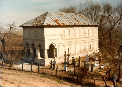 Lăcaşuri de cult din România; Biserica Sf. Nicolae, Sf. Grigore; ; ; 1787; 1787; ; Biserică; ortodox; Orthodox; orthodoxe; OSTROV; OSICA DE SUS; Olt; Protoieria Caracal, Cod fiscal: 4284630, Adresa: Str. Nicolae Titulescu nr. 8, Str. Nicolae Titulescu, 8, TEL/FAX: 0249-512060, 0728107831, 0745597225, Protoiereu PC. Pr. Marin Răducanu.; Episcopia Slatinei şi Romanaţilor; Mitropolia Olteniei; 