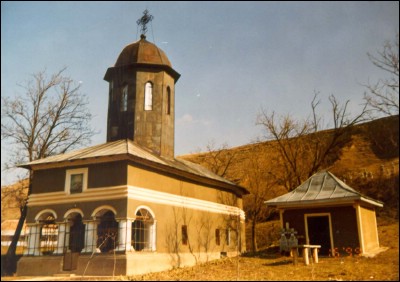 Lcauri de cult din Romnia; Biserica nlarea Domnului; ; ; 1832; 1827; 1832; Biseric; ortodox; Orthodox; orthodoxe; BECULETI; CRLOGANI; Olt; Protoieria Slatina II Nord, Cod Fiscal: 15022767, Adresa: Str. Dinu Lipati, Nr. 21, Tel/Fax: 0249-420112, 0728107836, Protoiereu Pc Pr. Nicolae Nicolaescu.; Episcopia Slatinei i Romanailor; Mitropolia Olteniei; 