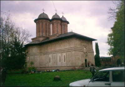 Lăcaşuri de cult din România; Biserica Sf. Voievozi Mihail şi Gavril; ; ; 1640-1650; 1640; 1650; Biserică; ortodox; Orthodox; orthodoxe; BREBU MĂNĂSTIREI; BREBU; Prahova; Protoieria Câmpina; Arhiepiscopia Bucureştilor; Mitropolia Munteniei şi Dobrogei; 