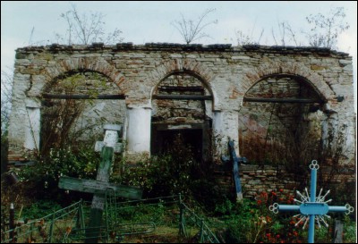 Lcauri de cult din Romnia; Ruinele Bisericii Sf. Dumitru,Sf. Paraschiva; ; ; 1817; 1817; ; Biseric; ortodox; Orthodox; orthodoxe; OGRETIN; DRAJNA; Prahova; Protoieria Urlai; Arhiepiscopia Bucuretilor; Mitropolia Munteniei i Dobrogei; 