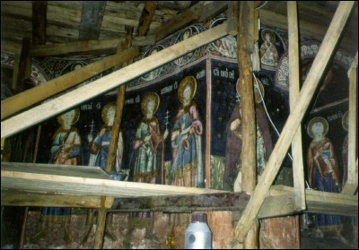 Lcauri de cult din Romnia; Biserica Sf. Trei Ierarhi; ; ; 1688; 1688; ; Biseric; ortodox; Orthodox; orthodoxe; FILIPETII DE PDURE; FILIPETII DE PDURE; Prahova; Protoieria Cmpina; Arhiepiscopia Bucuretilor; Mitropolia Munteniei i Dobrogei; 