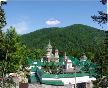 Lăcaşuri de cult din România; Mănăstirea Sf. Treime Sinaia; Mănăstirea Sinaia; ; 1690-1695; 1690; 1695; Mănăstire; ortodox; Orthodox; orthodoxe; SINAIA; ; Prahova; Protoieria Câmpina; Arhiepiscopia Bucureştilor; Mitropolia Munteniei şi Dobrogei; 