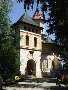 Lcauri de cult din Romnia; Biserica Sf. Gheorghe - Mirui; Mitropolia Veche; ; 1375-1391, ref. 1700, rest. 1898-1903; restaurat 25% exterior; 1375; 1391; Biseric; ortodox; Orthodox; orthodoxe; SUCEAVA; ; Suceava; Protopopiatul Suceava; Arhiepiscopia Sucevei i a Rduilor; Mitropolia Moldovei i Bucovinei; 