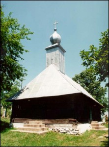Lcauri de cult din Romnia; Biserica de lemn Sf. Dumitru; ; ; sec. XVII, pictat sec. XVIII; 1601; 1700; Biseric de lemn; ortodox; Orthodox; orthodoxe; DUBETI; OHABA LUNG; Timi; ; Arhiepiscopia Timioarei; Mitropolia Banatului; 
