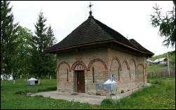 Lăcaşuri de cult din România; Schitul Intrarea în biserică a Maicii Domnului Dobruşa; Schitul Dobruşa; ; înc. sec. XVI; 1501; 1511; Schit; ortodox; Orthodox; orthodoxe; DOBRUŞA; ŞTEFĂNEŞTI; Vâlcea; ; Arhiepiscopia Râmnicului; Mitropolia Olteniei; 